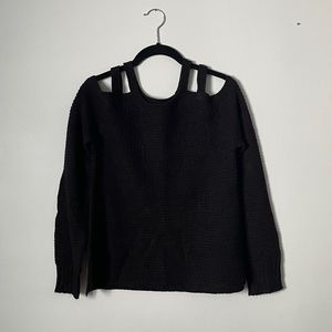 Exposed Shoulder Sweater (M)